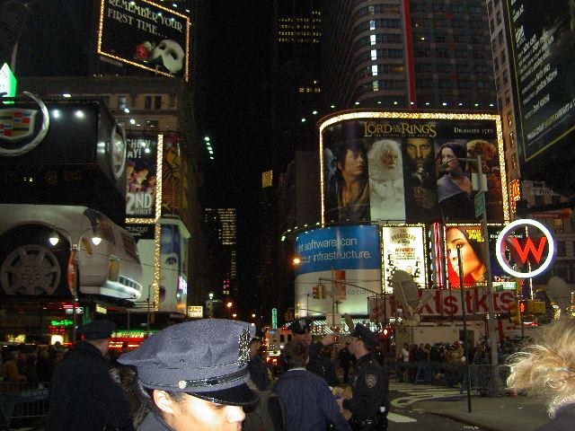 NYC New Years 2003, photograph 5