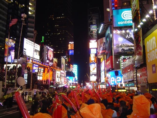 NYC New Years 2003, photograph 12